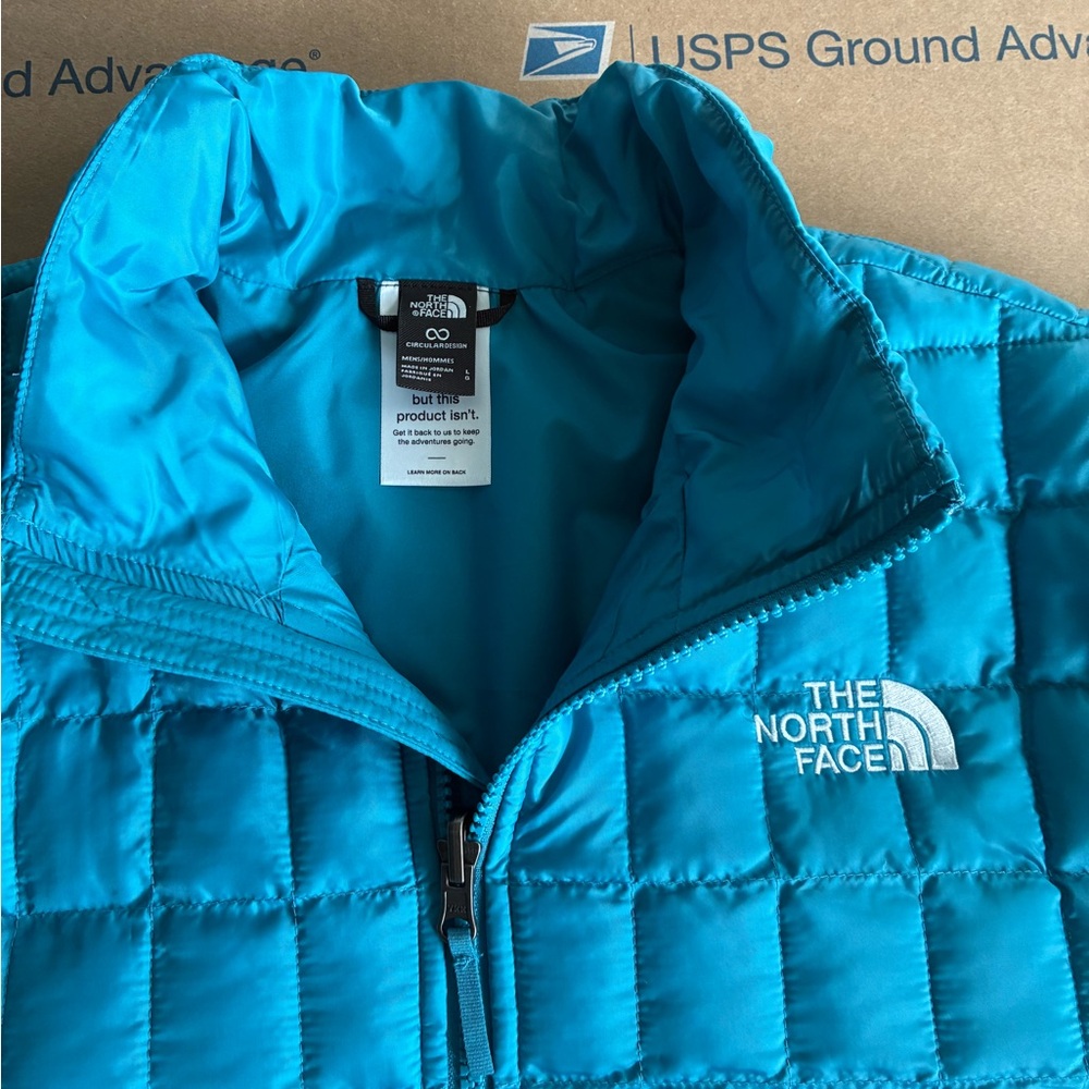 The North Face Men's Teal Puffer Jacket - Picture 5 of 11